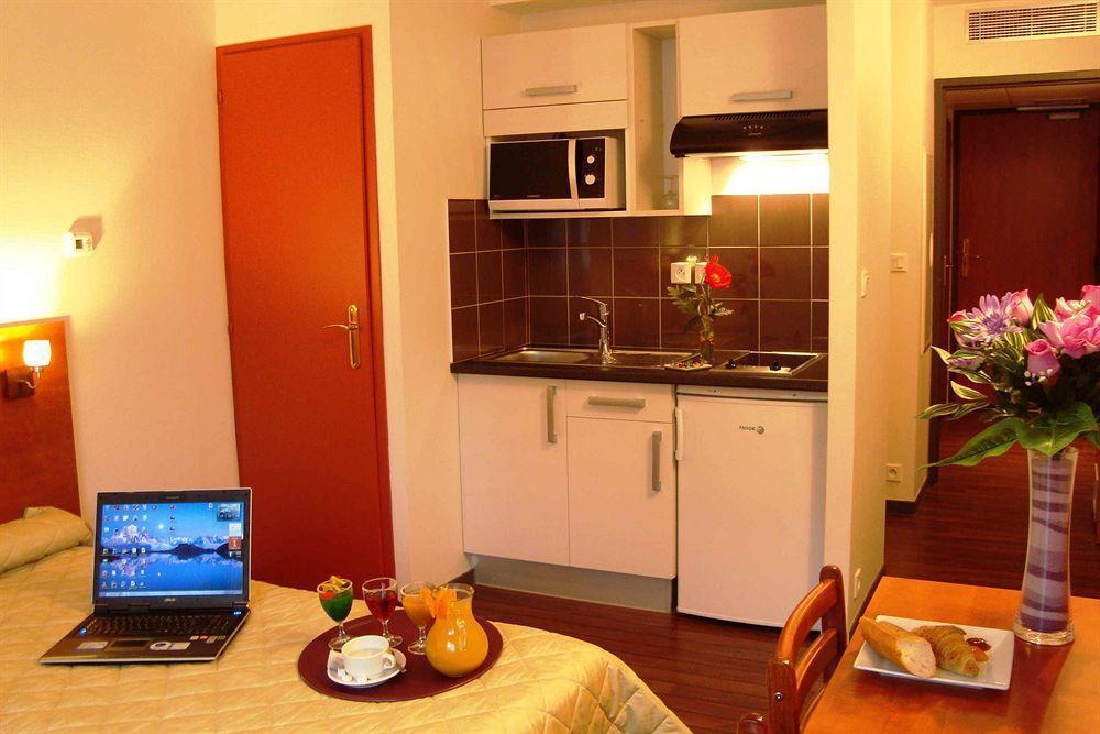 Residence Du Soleil Lourdes Bagian luar foto